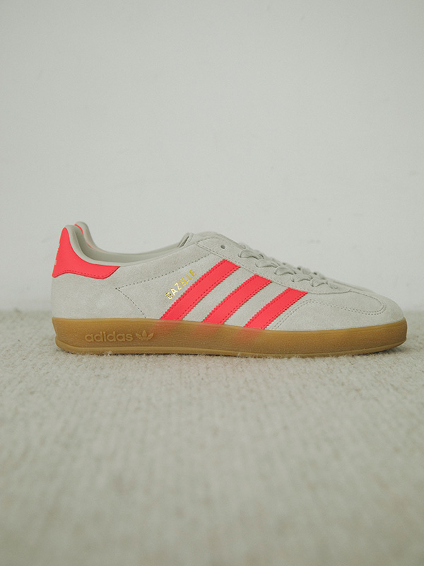 URBAN RESEARCH DOORS EXCLUSIVE「adidas Originals GAZELLE INDOOR “Beige/Lucid Red”」が2025年 7/25 発売 (プーマ アーバンリサーチ ドアーズ アディダス オリジナルス ガゼル) [JR3840]