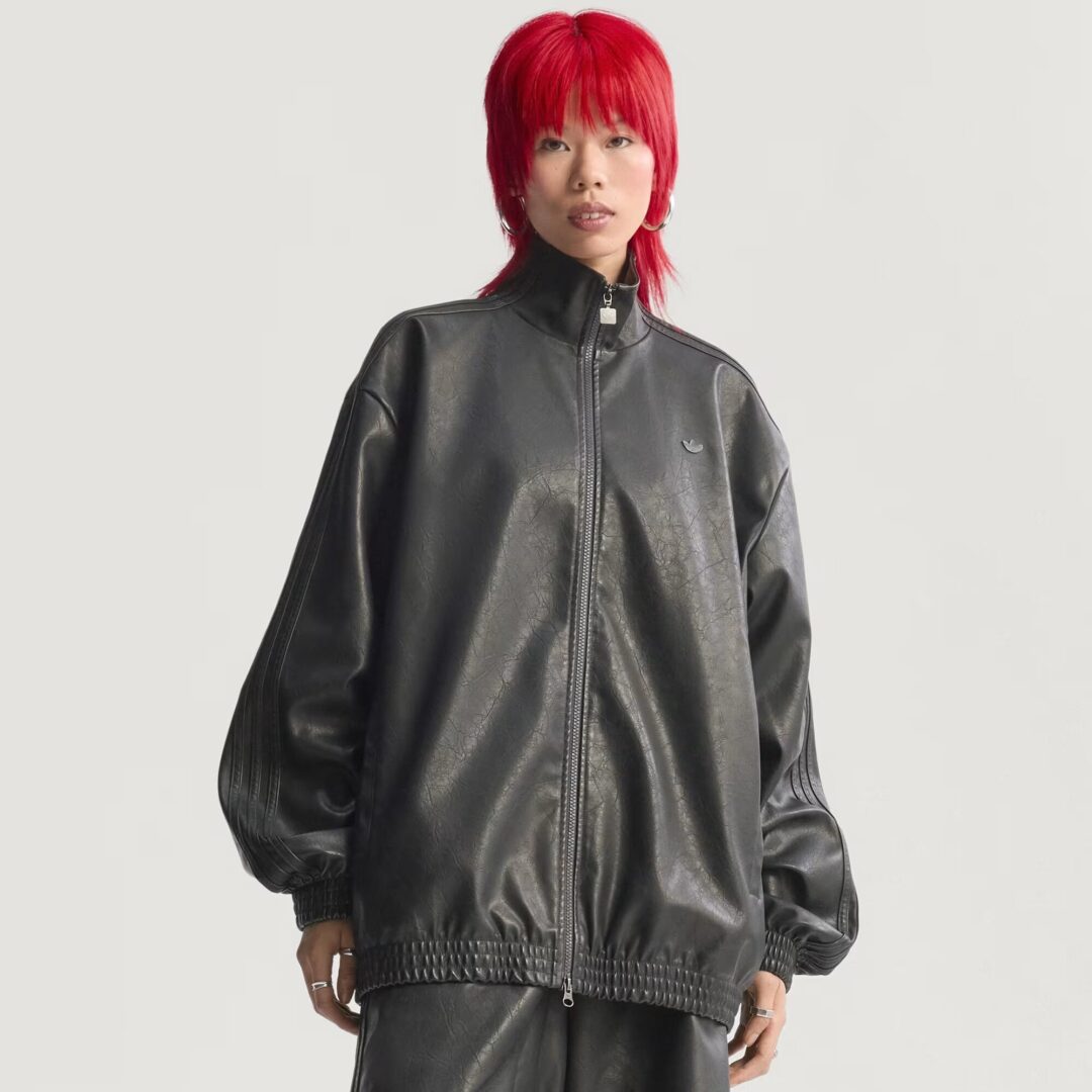 アディダスからアイコニックなファイヤーバードデザインの”トラックトップ & ジョーツ”が2025年 7/23 発売 (adidas Originals Firebird Oversized Track Top/Jorts)