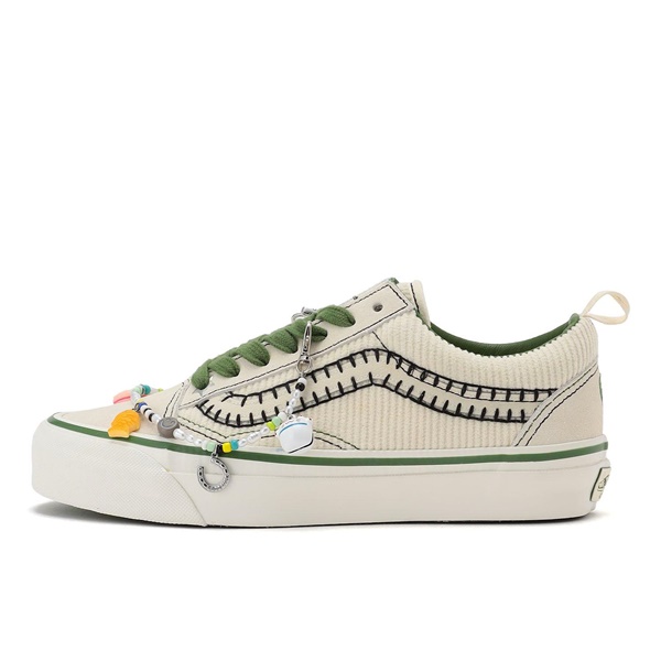 【2025年 7/18 発売】「開心那」シグネチャーモデル VANS PREMIUM OLD SKOOL CHARMS (バンズ プレミアム オールドスクール チャームス) [ VN000EGYCRM]
