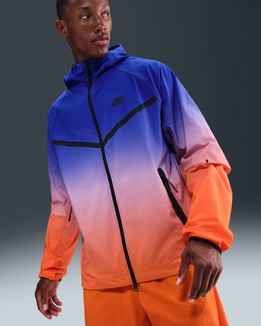 Air Max Dn8のグラデーションカラーパターンでまとめた NIKE TECH 最新アパレルコレクションが2025年 8/4 発売 (ナイキ テック) [II4622-480/II4600-717/II4634-480/II4615-717]
