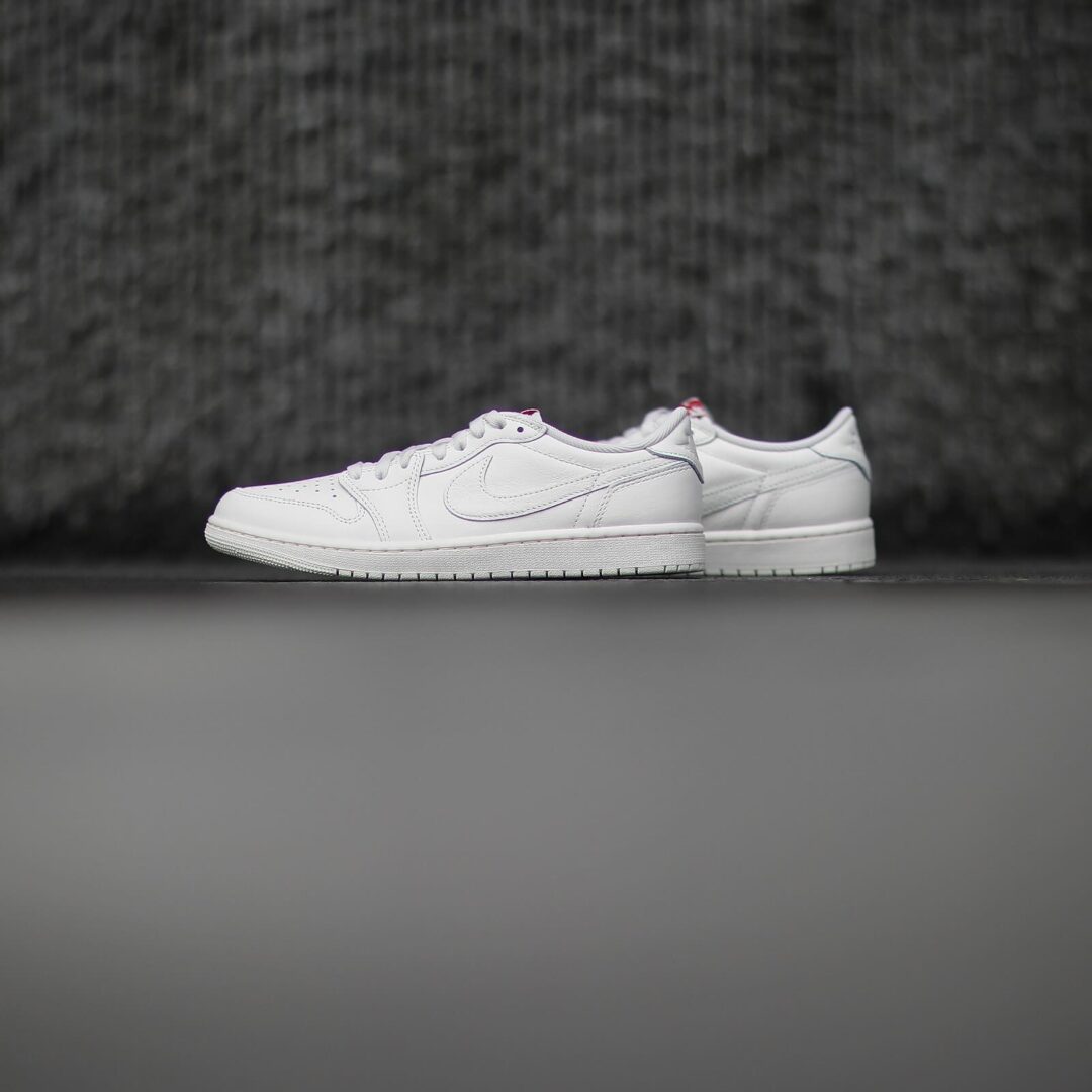 【2026年 6/6 発売】NIKE AIR JORDAN 1 LOW OG “Sail/University Red” (ナイキ エア ジョーダン 1 ロー “セイル/ユニバーシティレッド”) [HQ6998-100]