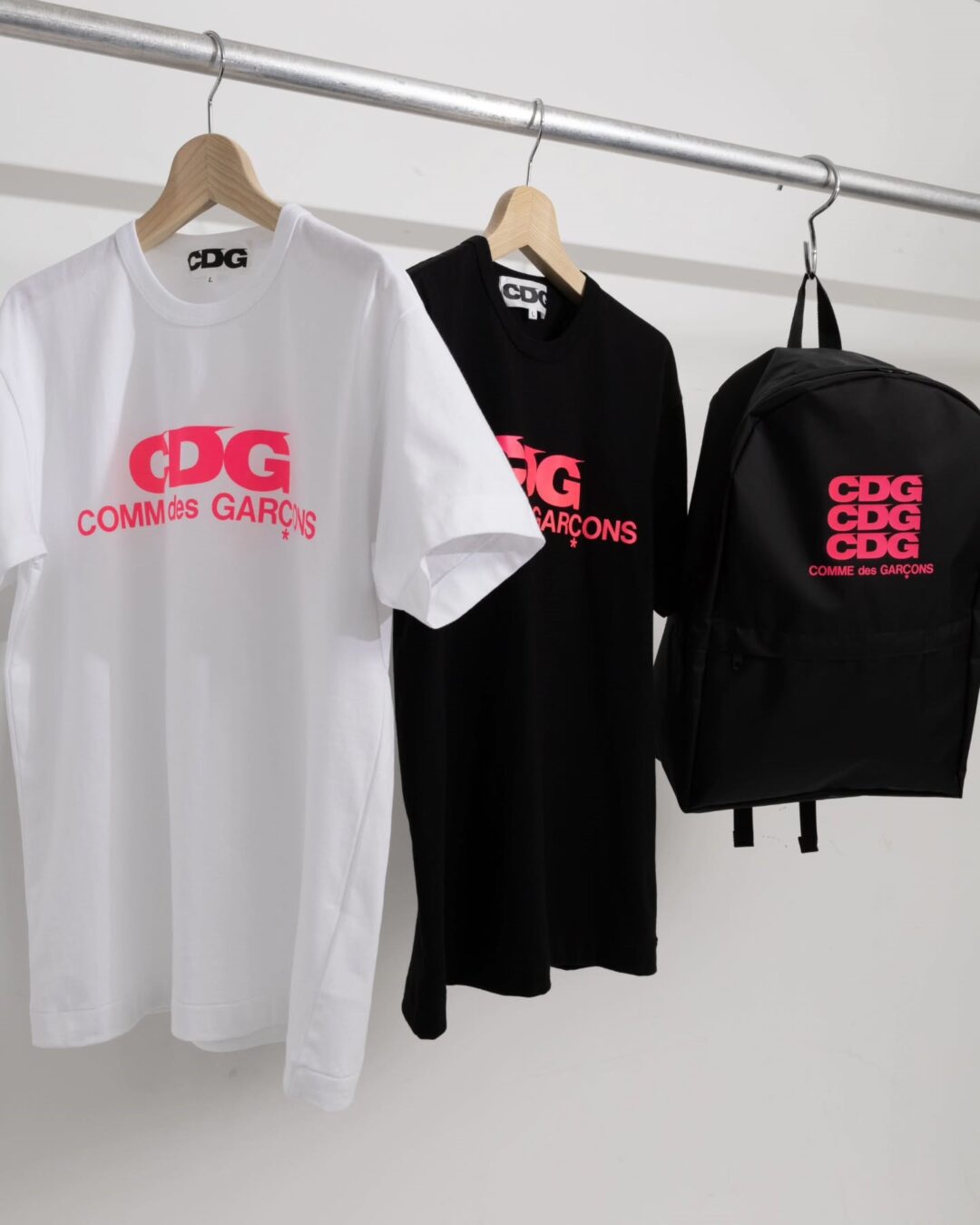 CDG “COMME des GARÇONS in PINK”アイテムが2025年 7/11 発売 (シーディージー コム デ ギャルソン)