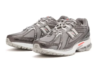 【2025年 発売】New Balance U1906 RCO “Black Metallic/Urgent Red/Slate Grey” (ニューバランス) [U1906RCO]