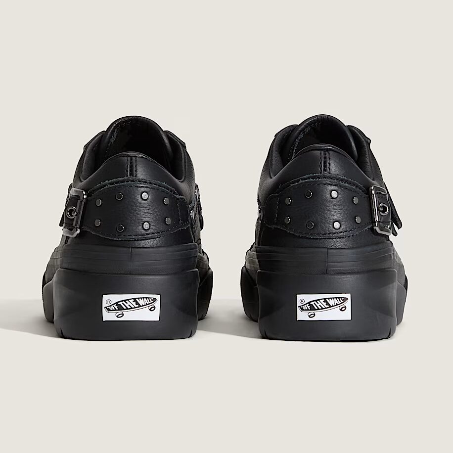 【2025年 9/11 発売】「Efron Danzig」シグネチャーモデル VANS PREMIUM OLD SKOOL BUCKLE (エフロン・ダンジグ バンズ プレミアム オールドスクール バックル) [VN000EEDBLK]