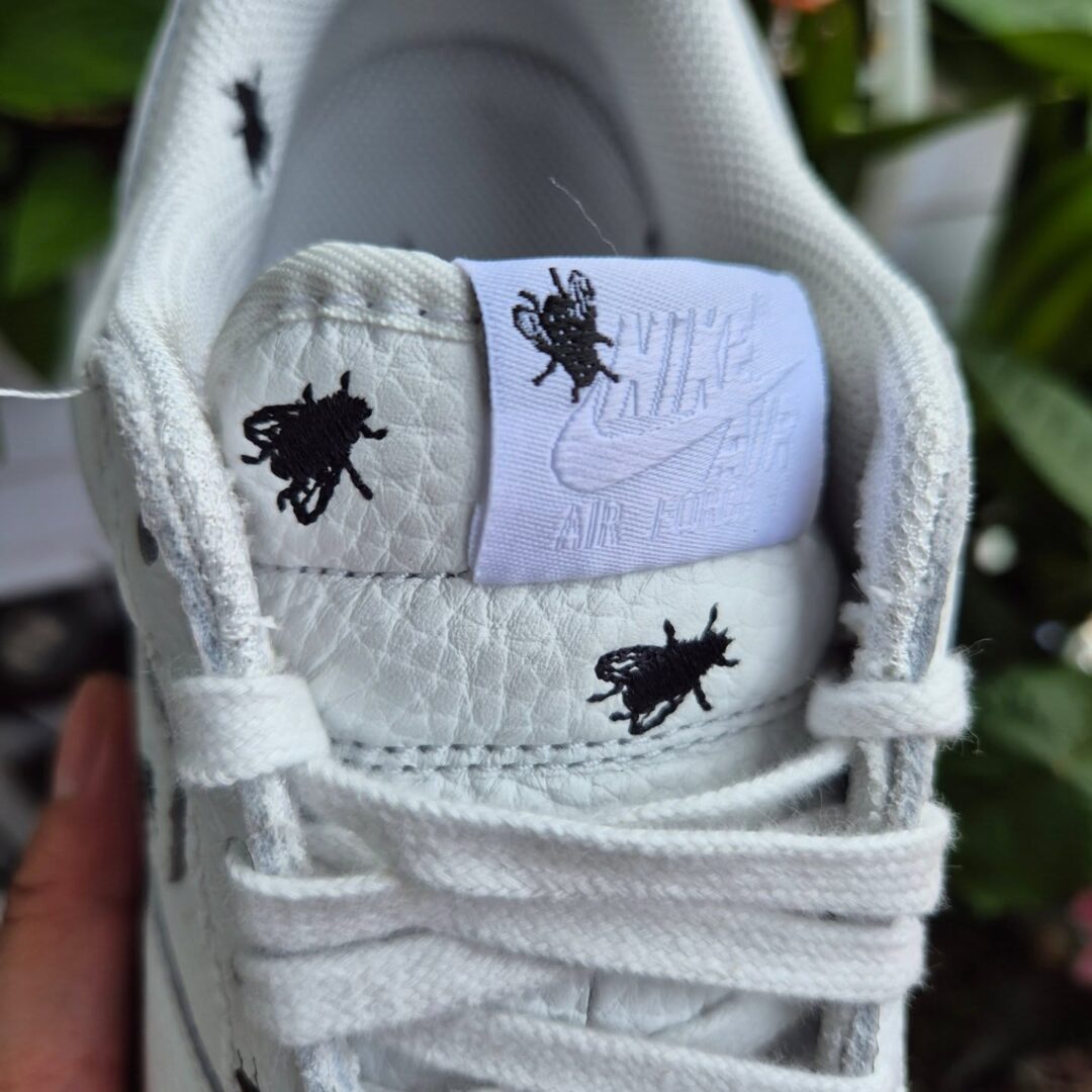 【2025年 10/24 発売】NIKE AIR FORCE 1 LOW “Houseflies” (ナイキ エア フォース 1 ロー “ハウスフライ”) [IM3081-100]