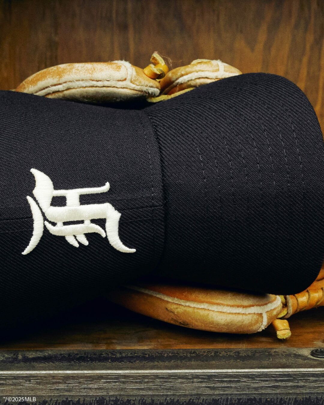 FEAR OF GOD × New Era 最新コラボが2025年 7/28 発売 (フィア オブ ゴッド ニューエラ)