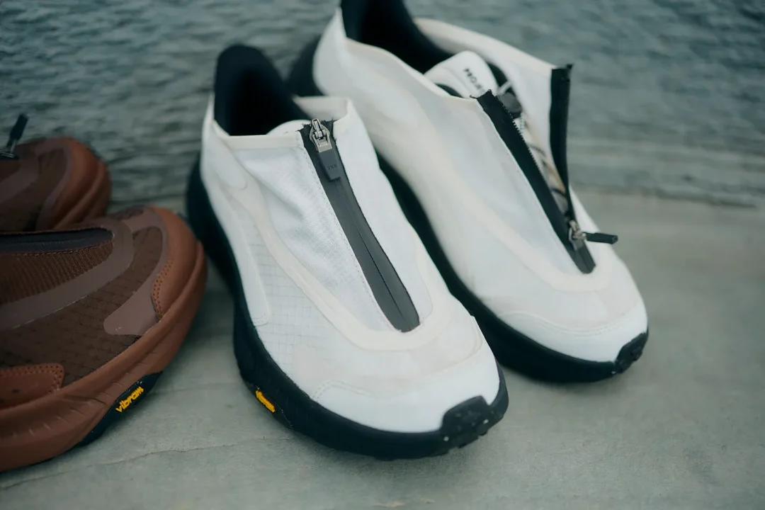 【2025年 9/1 発売】HOKA PROJECT TRANSPORT “FROST/MINERAL BROWN” (ホカ プロジェックト トランスポート) [1162850-FLCK/1162850-MRWN]