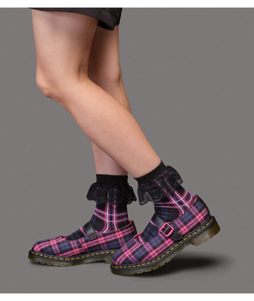 Dr. Martensからタータンチェックがアイコニックなカプセルコレクション「THE TARTAN」が発売 (ドクターマーチン タータン コレクション)