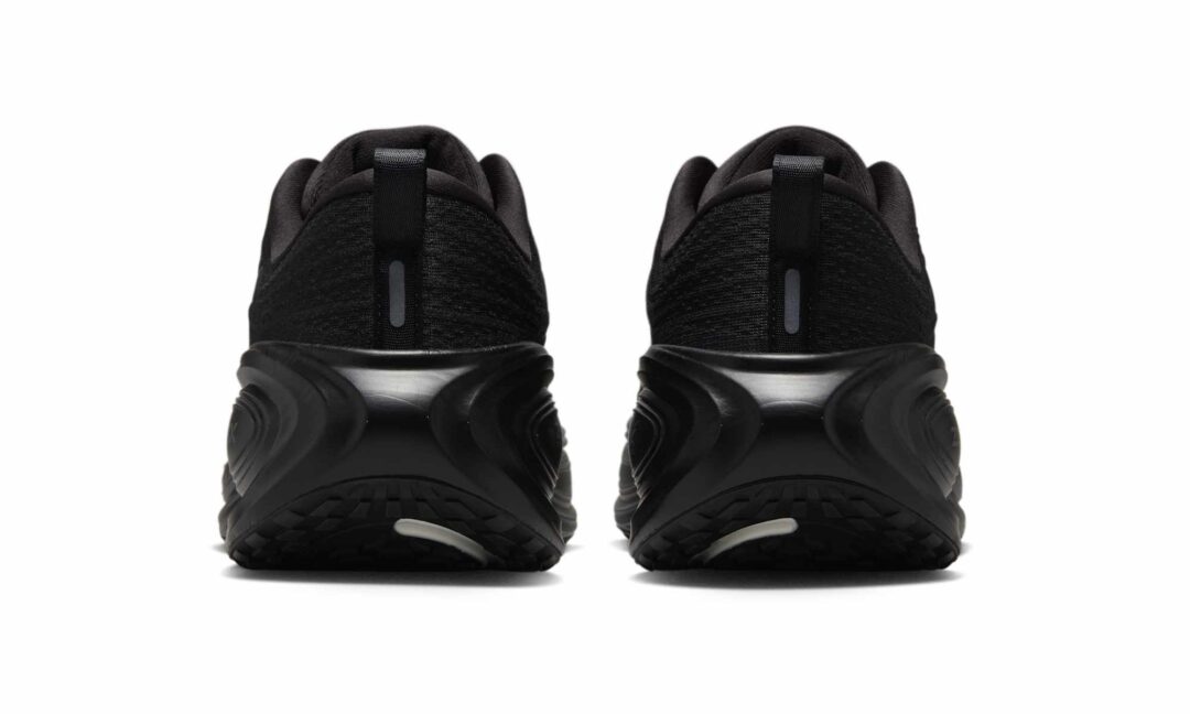【2025年 8/7 発売予定】NIKE VOMERO PLUS “Black/Metallic Dark Grey” (ナイキ ボメロ プラス “ブラック/メタリックダークグレー”) [HV8150-003]