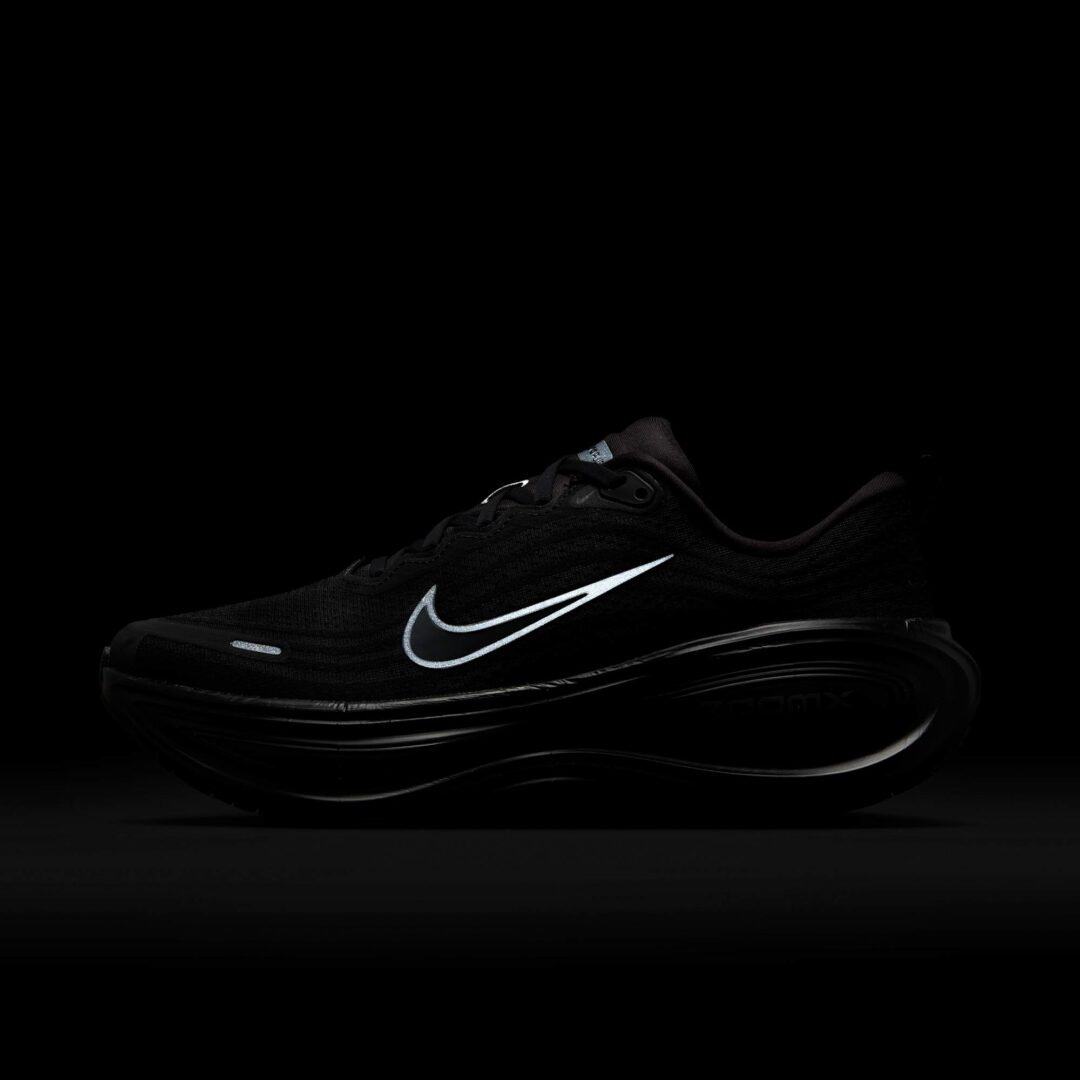 【2025年 8/7 発売予定】NIKE VOMERO PLUS “Black/Metallic Dark Grey” (ナイキ ボメロ プラス “ブラック/メタリックダークグレー”) [HV8150-003]