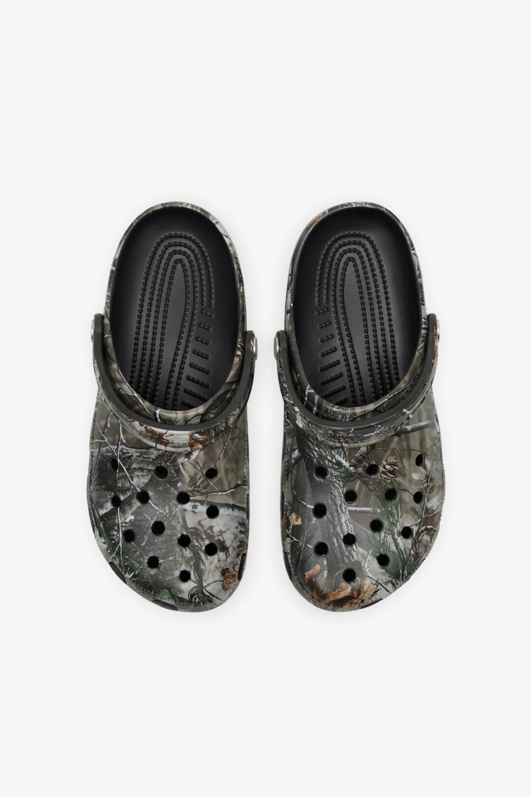 【2025年 9/18 発売】JJJJound 2025 FW × Crocs Classic Clogs “Realtree/Black” (ジョウンド 2025年 秋冬 クロックス クラシック クロッグ “リアルツリー/ブラック”)