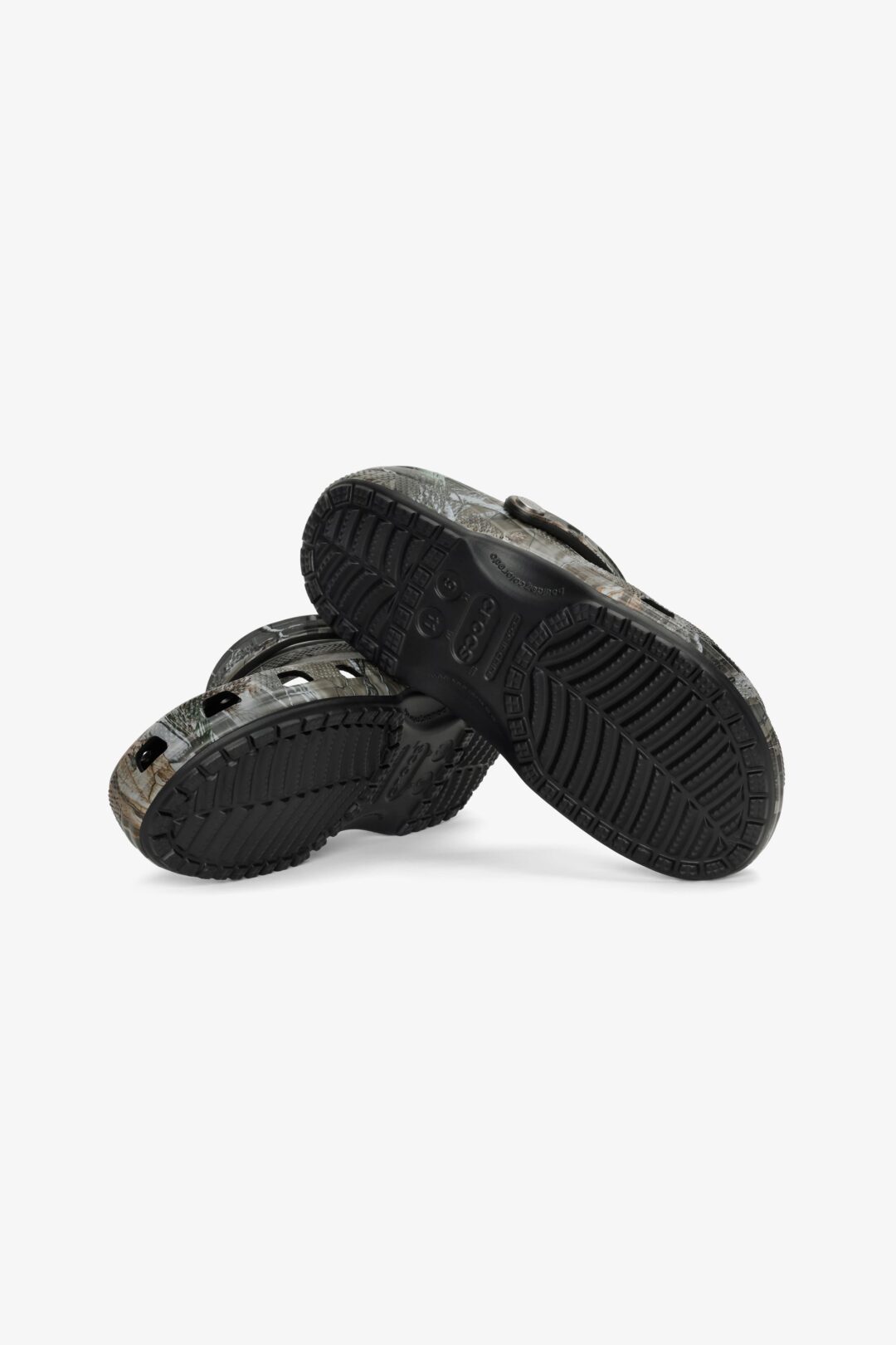 【2025年 9/18 発売】JJJJound 2025 FW × Crocs Classic Clogs “Realtree/Black” (ジョウンド 2025年 秋冬 クロックス クラシック クロッグ “リアルツリー/ブラック”)