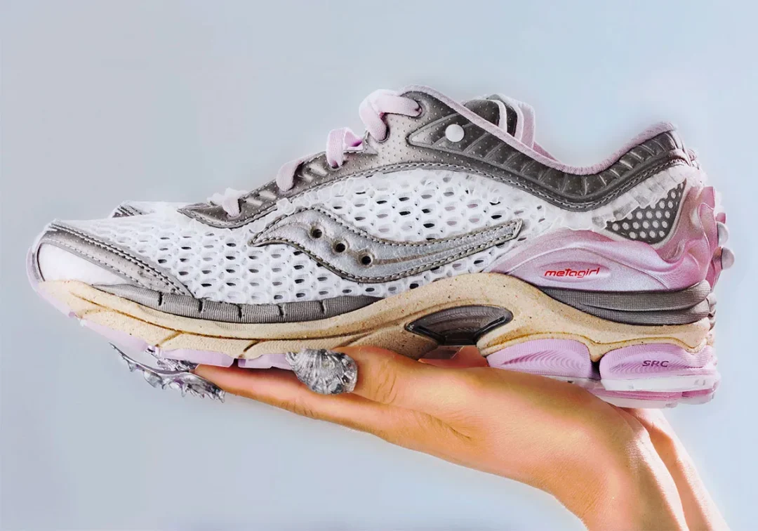 【2025年 8/29 & 9/12 発売予定】Metagirl Studio x SAUCONY Paramount “Daughter of the Moon” (メタガール サッカニー パラマウント “ドーター オブ ザ ムーン”)