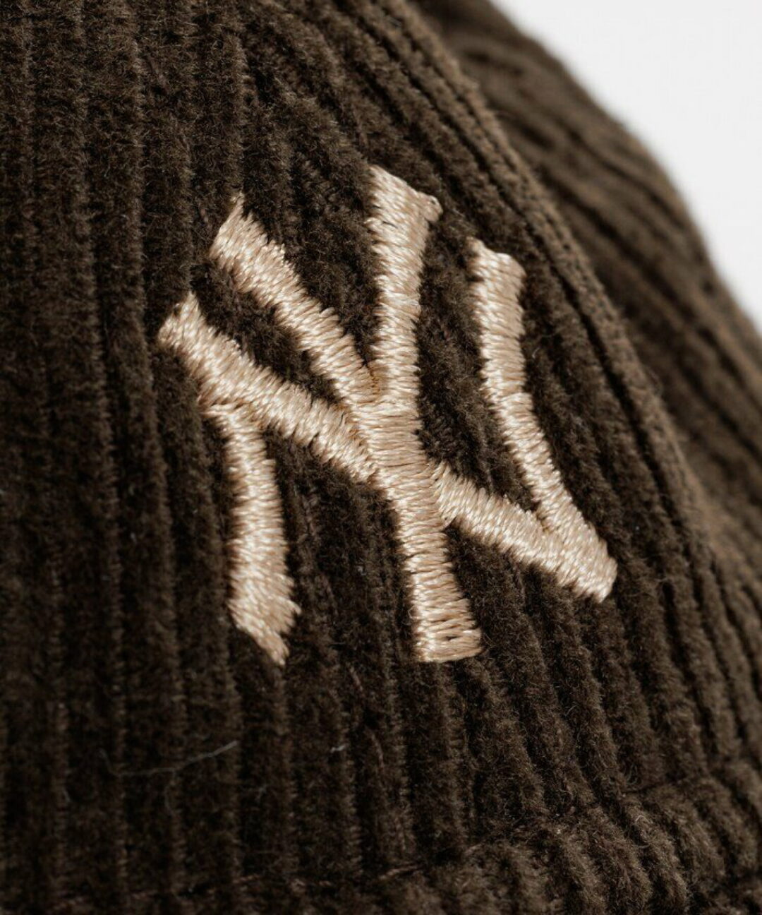 FREAK’S STORE × New Era 2025 FW 別注 コーデュロイ ロゴキャップ チャームが9月下旬 発売 (フリークスストア ニューエラ)