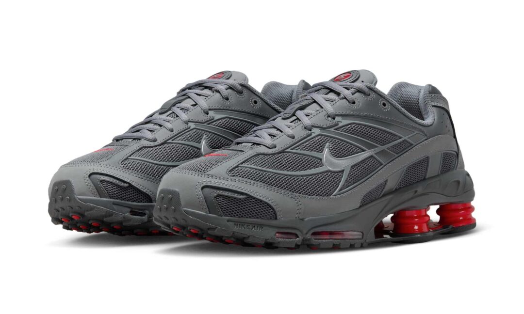 【2025年 発売予定】NIKE SHOX RIDE 2 “Smoke Grey/University Red” (ナイキ ショックス ライド 2 “スモークグレー/ユニバーシティレッド”) [IM5999-084]
