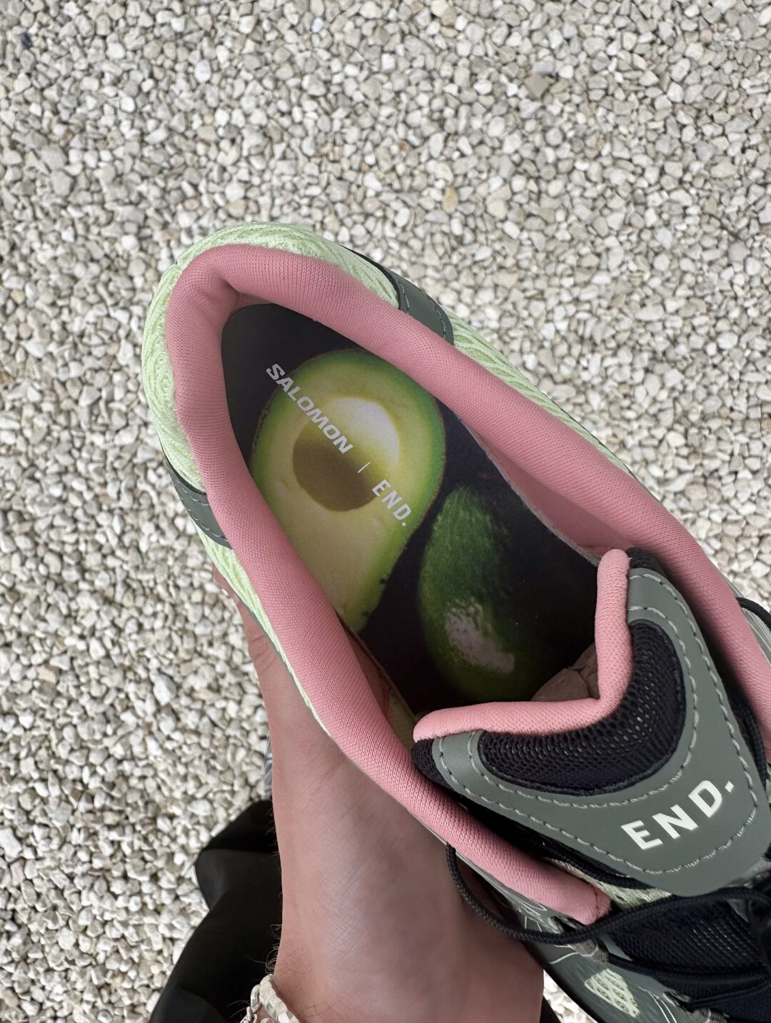 【2025年 8/15 発売】END. × SALOMON XT-WHISPER VOID “Avocado” (エンド サロモン “アボカド”)