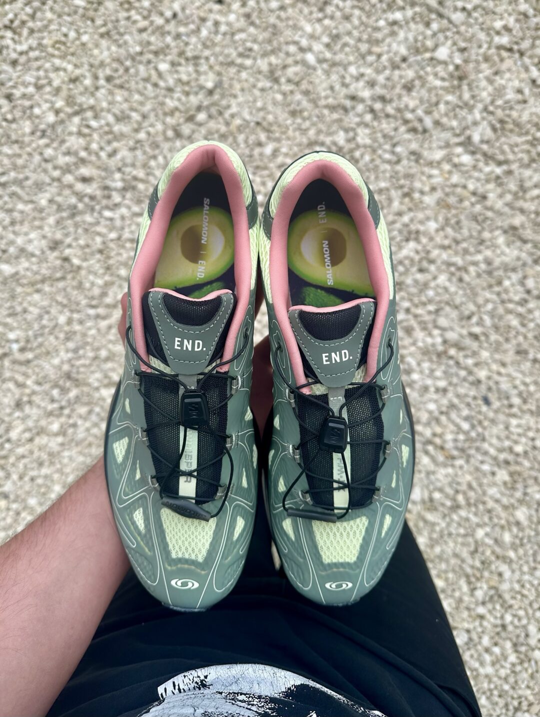 【2025年 8/15 発売】END. × SALOMON XT-WHISPER VOID “Avocado” (エンド サロモン “アボカド”)