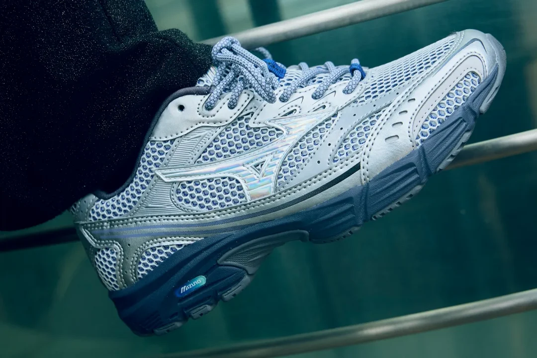 【2025年 8/29 発売】Mizuno “SPACE LIGHTS PACK” MXR (ミズノ “スペース ライツ パック”) [D1GA2553-01/D1GA2561-01]