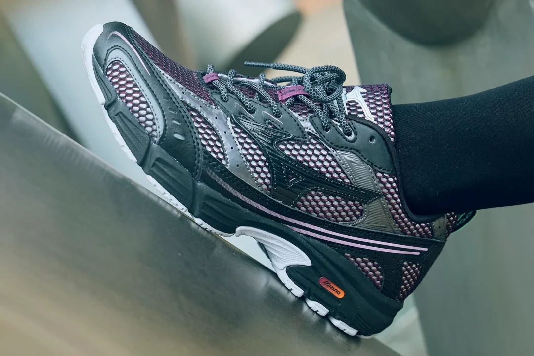 【2025年 8/29 発売】Mizuno “SPACE LIGHTS PACK” MXR (ミズノ “スペース ライツ パック”) [D1GA2553-01/D1GA2561-01]