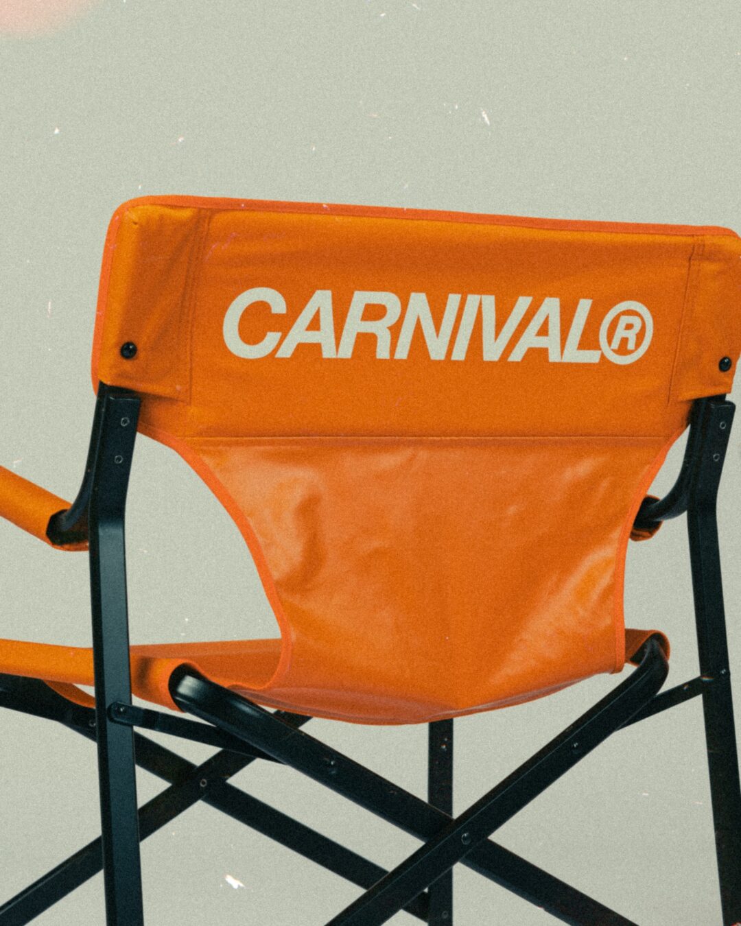 【海外限定ノベルティ】CARNIVAL × NIKE “FOLDING CHAIR”が登場 (カーニバル ナイキ フォールディング チェア)
