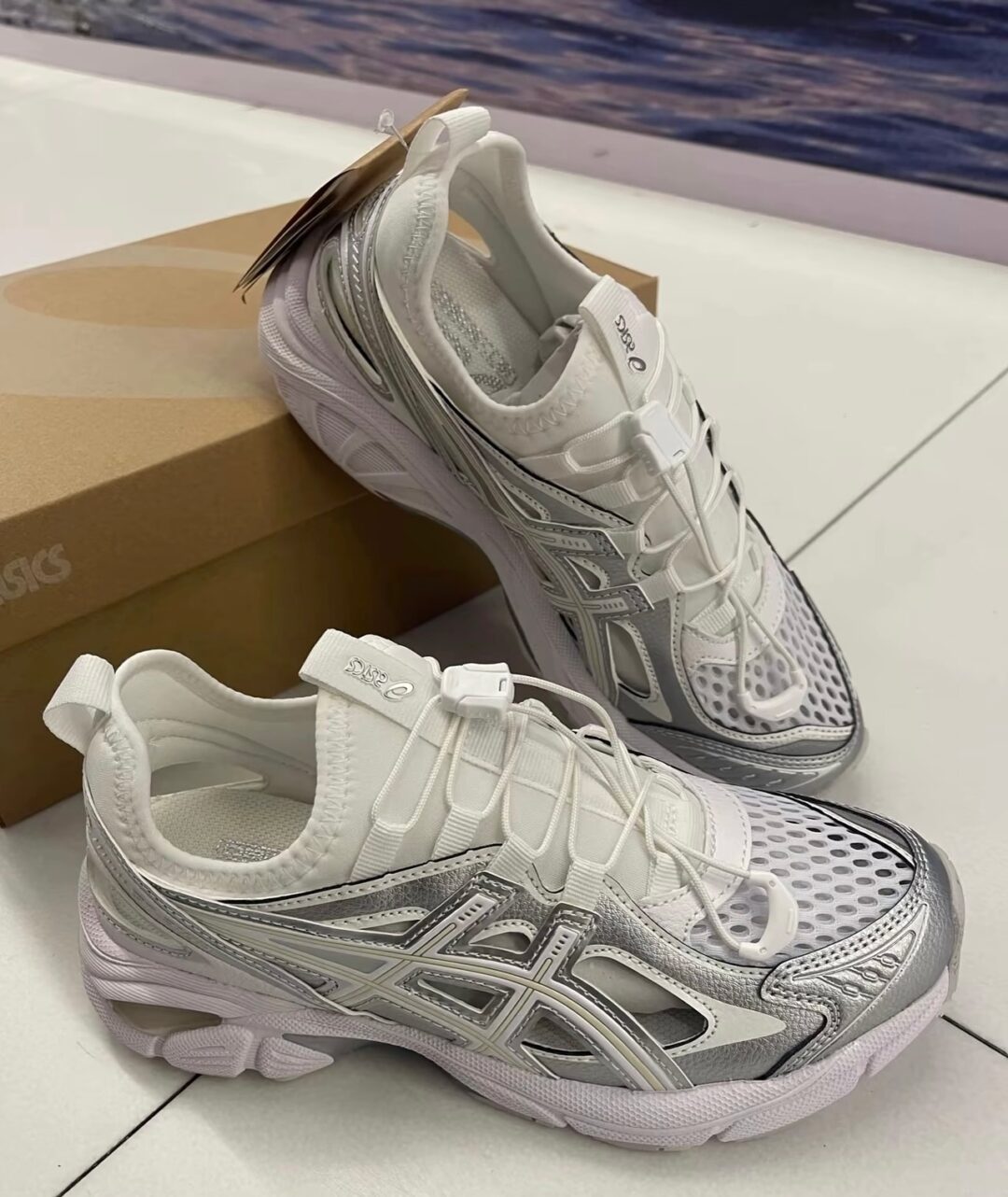 【海外発売】ASICS GT-2160 BREEZE “White/Pure Silver” (アシックス ブリーズ) [1203A903.100]