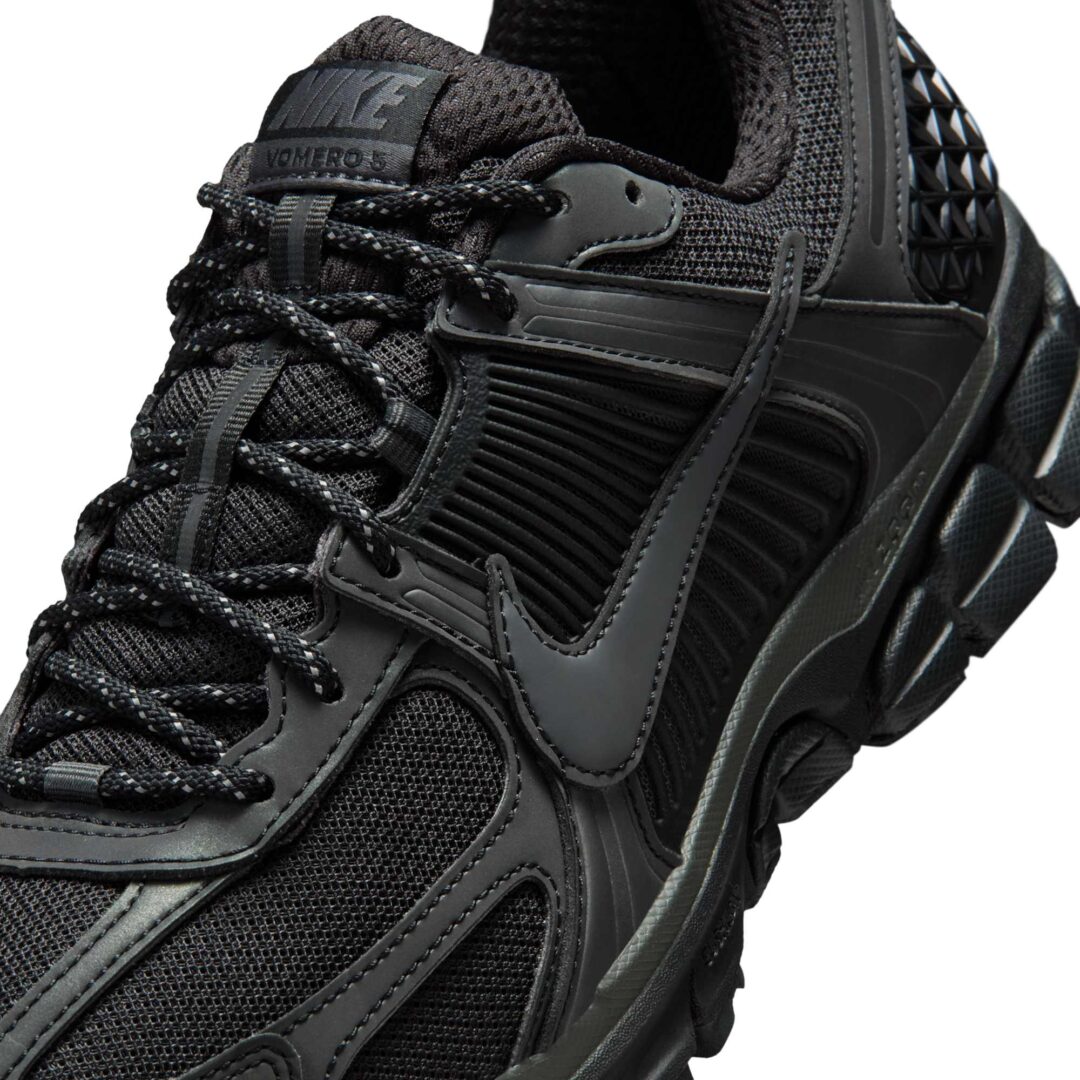 【2025年 秋 発売予定】NIKE ZOOM VOMERO 5 “Black/Anthracite” (ナイキ ズーム ボメロ 5 “ブラック/アンスラサイト”) [IM6597-001]