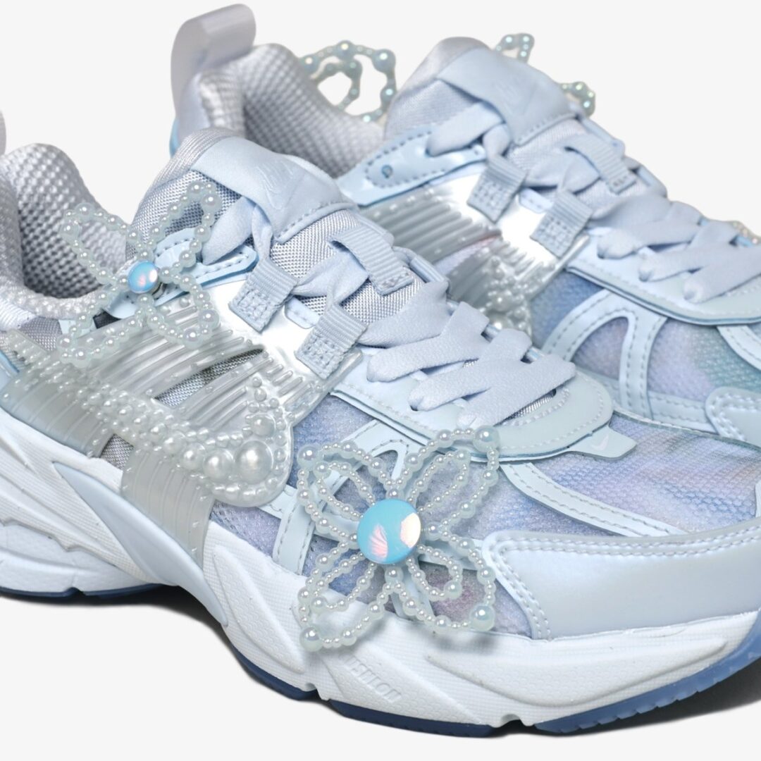 【海外発売】Susan Fang × NIKE W V2K RUN “ARTIST COLLECTION/BLUE TINT” (スーザン・ファン ナイキ ヴィツーケー “アーティストコレクション/ブルーティント”) [IB7426-400]