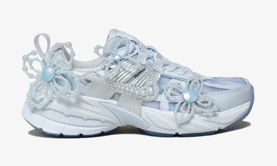 【海外発売】Susan Fang × NIKE W V2K RUN “ARTIST COLLECTION/BLUE TINT” (スーザン・ファン ナイキ ヴィツーケー “アーティストコレクション/ブルーティント”) [IB7426-400]