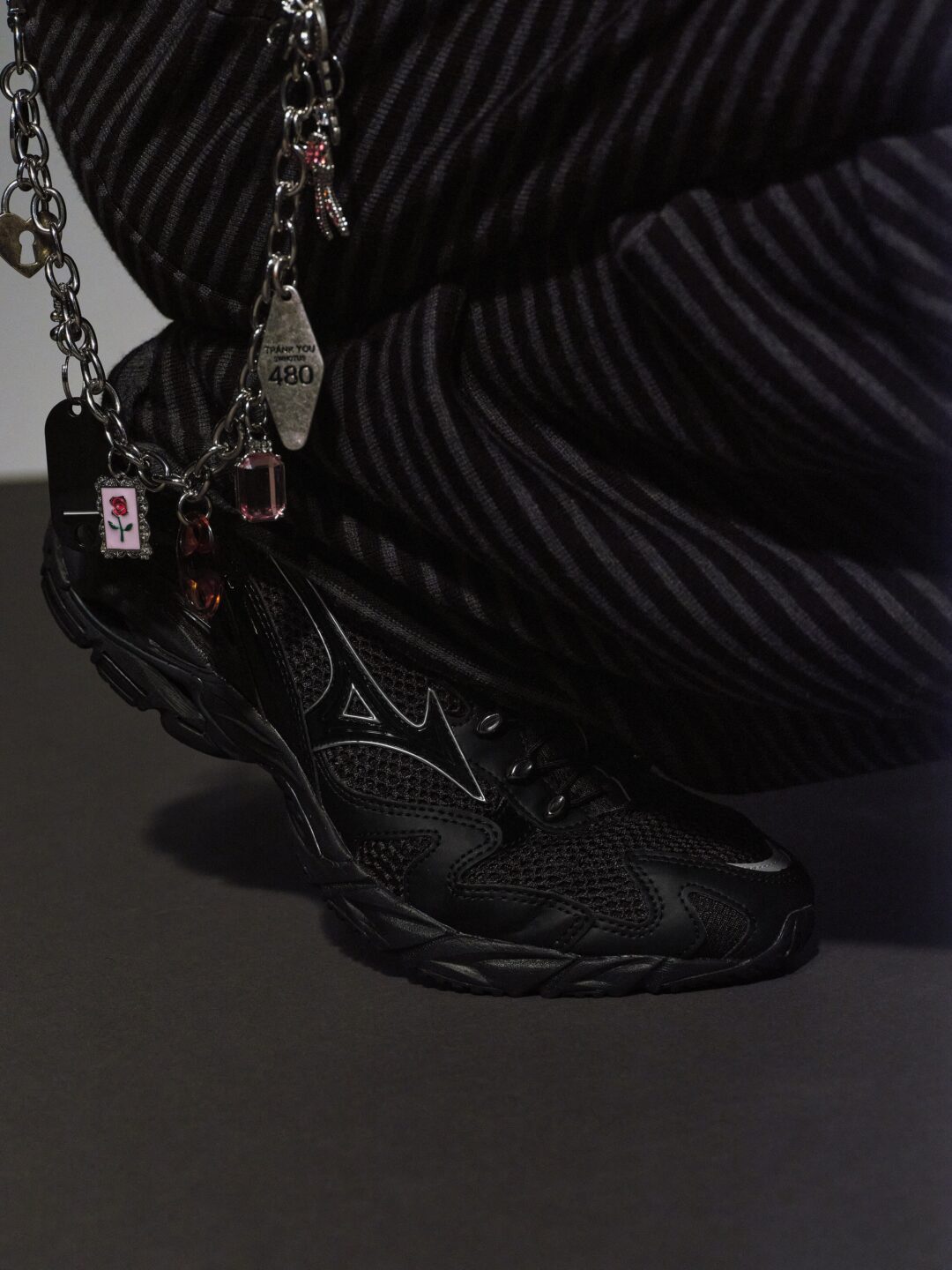 【2025年 9/5 & 9/18 & 9/19 発売】Mizuno × SLY WAVE RIDER 10 (ミズノ スライ ウェーブ ライダー) [D1GD2508-01]