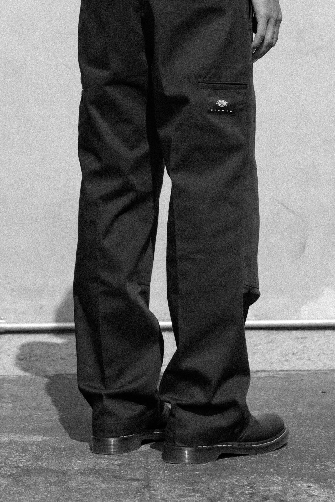 Dickies × STAMPD “DOUBLE KNEE LOOSE FIT PANTS”が2025年 8/12 発売 (ディッキーズ スタンプド “ダブル ニー ルーズフィット パンツ”)