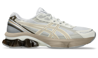 【2025年 8/21 発売】ASICS GEL-QUANTUM KINETIC FLUENT “White/Marzipan” (アシックス ゲルクォンタム キネティック) [1203A591.102]