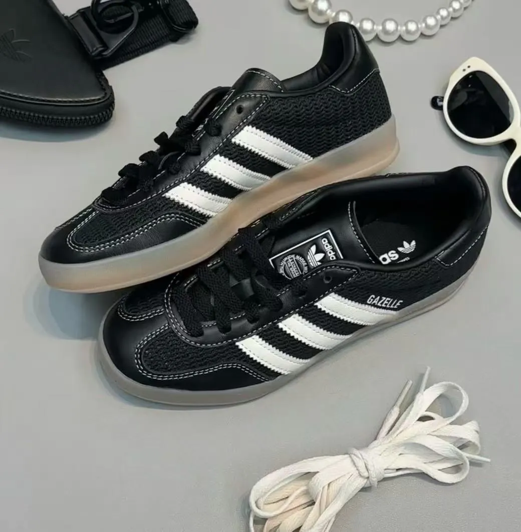 【2025年 発売】adidas Originals W GAZELLE INDOOR “Core Black/Off White/Magic Beige” (アディダス オリジナルス ガゼル インドア “ブラック/ホワイト/ベージュ”) [JQ7084]