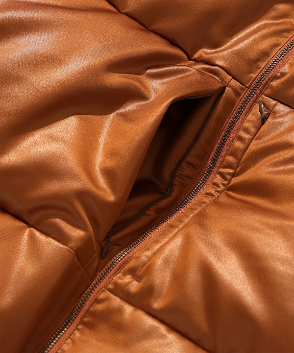 BEAMS “ワイドショートフィット レザールック ダウン ブルゾン”が2025年 11月上旬 発売 (ビームス)