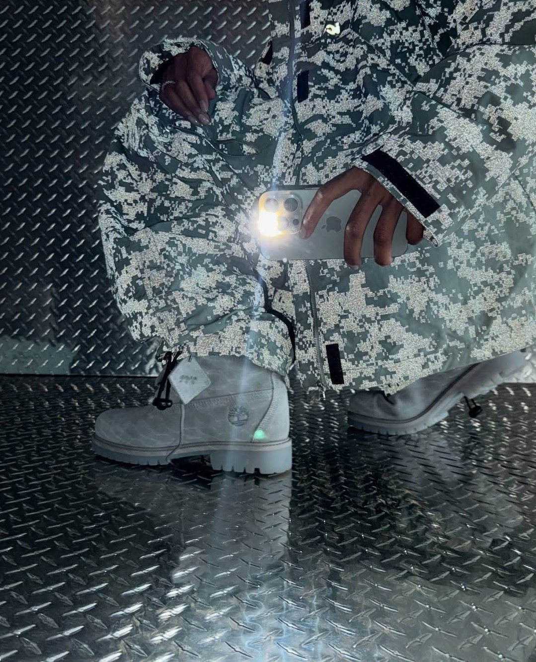 【2025年 発売予定】Ice Studios x Timberland 6-Inch Boot “Grey” (アイススタジオ ティンバーランド)