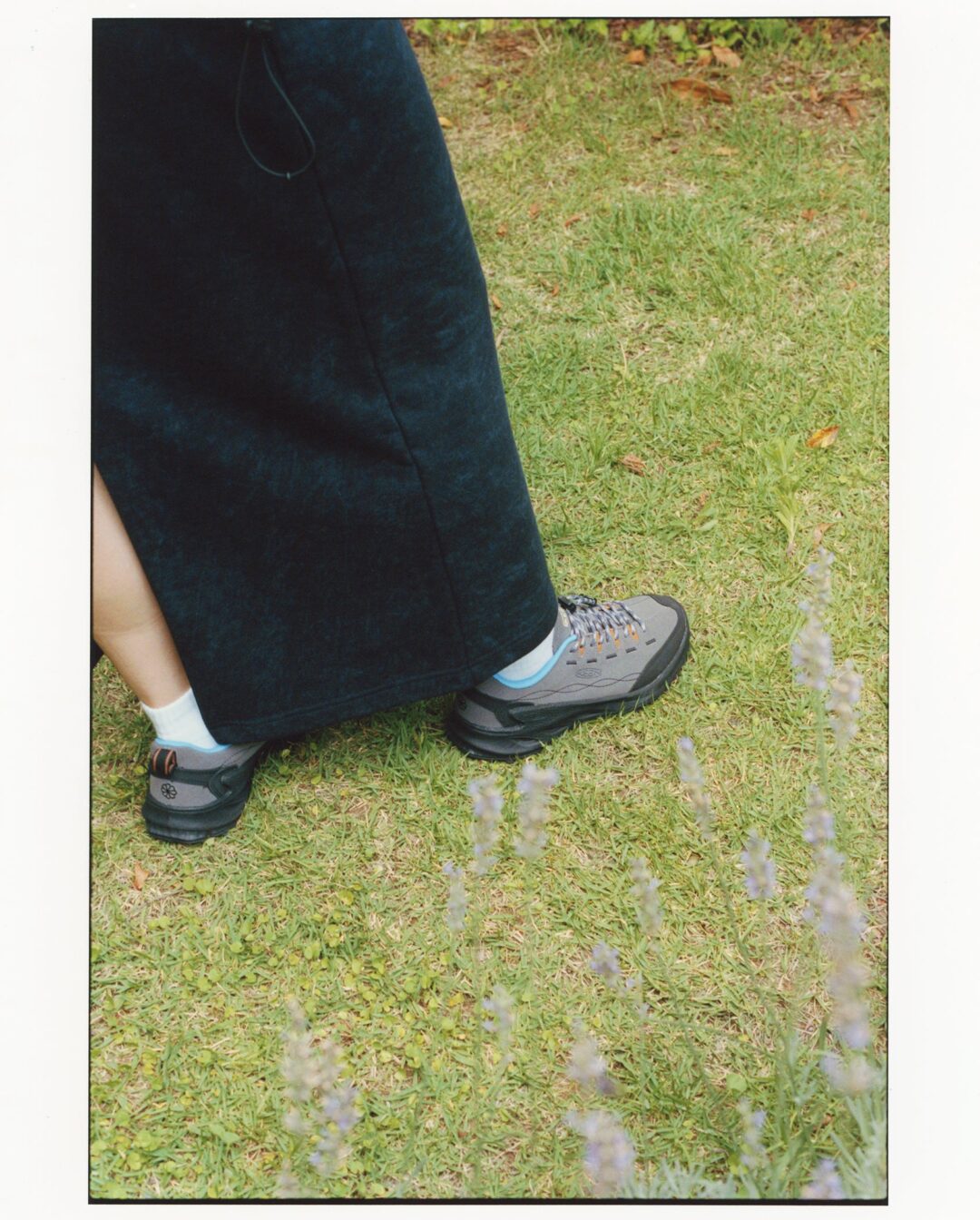 emmi × KEEN JASPER ZIONICが発売 (エミ キーン)