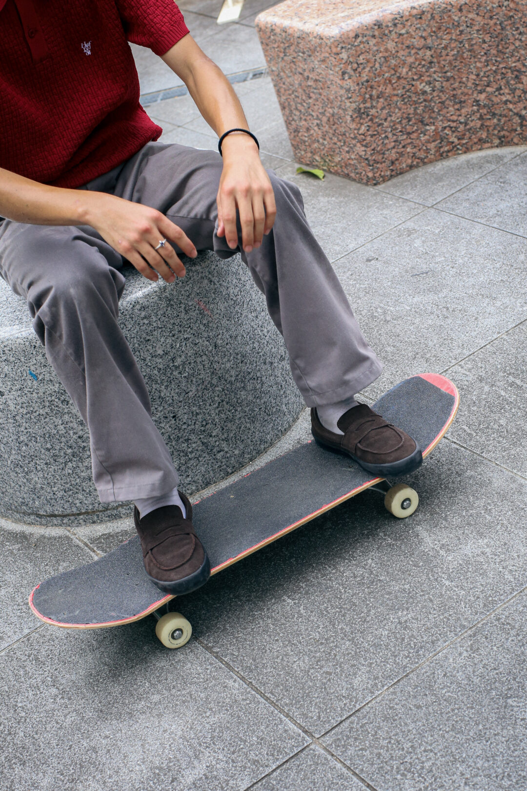 【2025年 9/1 発売】スエード素材を採用したVANS SKATE LOAFER (バンス スケート ローファー)