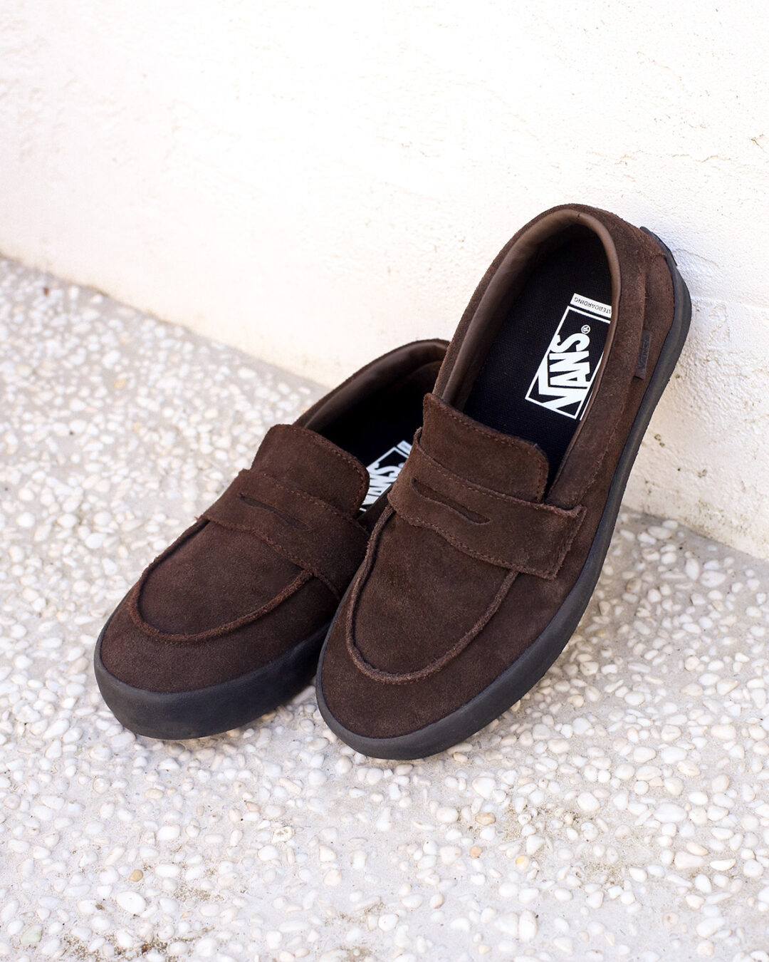 【2025年 9/1 発売】スエード素材を採用したVANS SKATE LOAFER (バンス スケート ローファー)