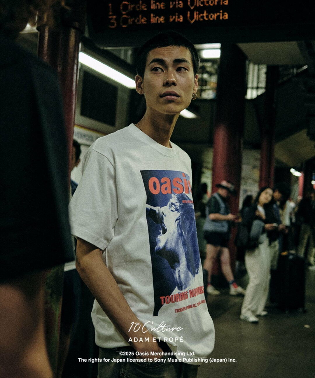 oasis 10Culture / ADAM ET ROPE’ 2025 SS 新作「Tour Poster Design Tee」が 8/4 発売 (オアシス アダム エ ロペ)