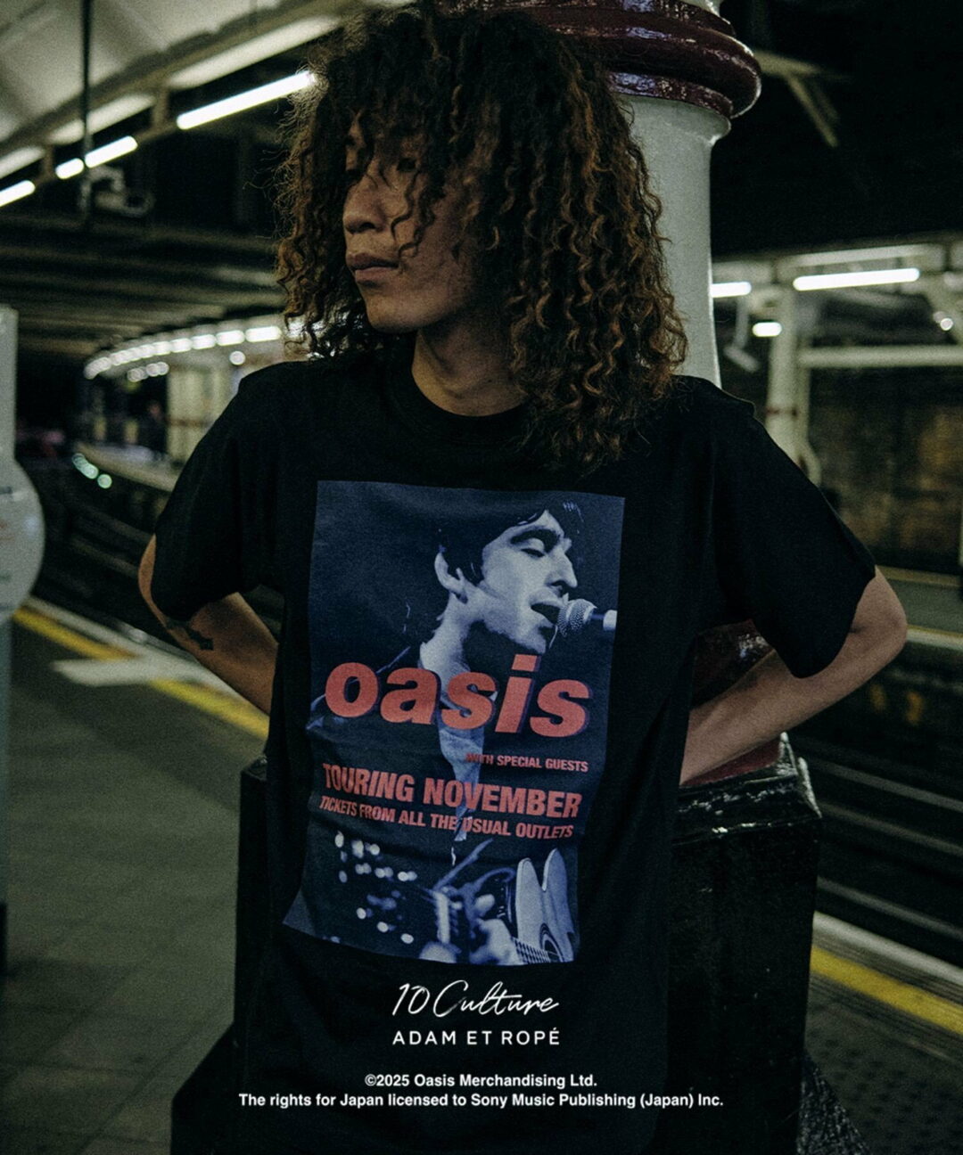 oasis 10Culture / ADAM ET ROPE’ 2025 SS 新作「Tour Poster Design Tee」が 8/4 発売 (オアシス アダム エ ロペ)