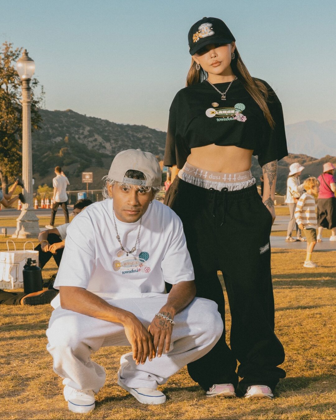 XLARGE × towndust 2025 FW 最新コラボが8/30 発売 ​(エクストララージ タウンダスト)