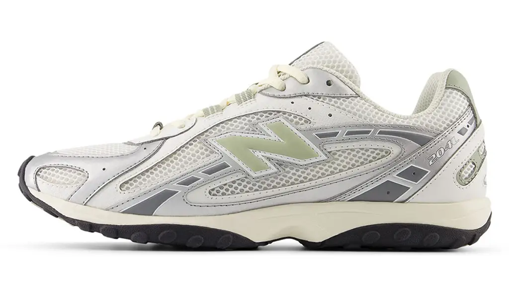 【2025年 発売予定】New Balance U204L SWB “Silver Metallic/Green” (ニューバランス) [U204LSWB]