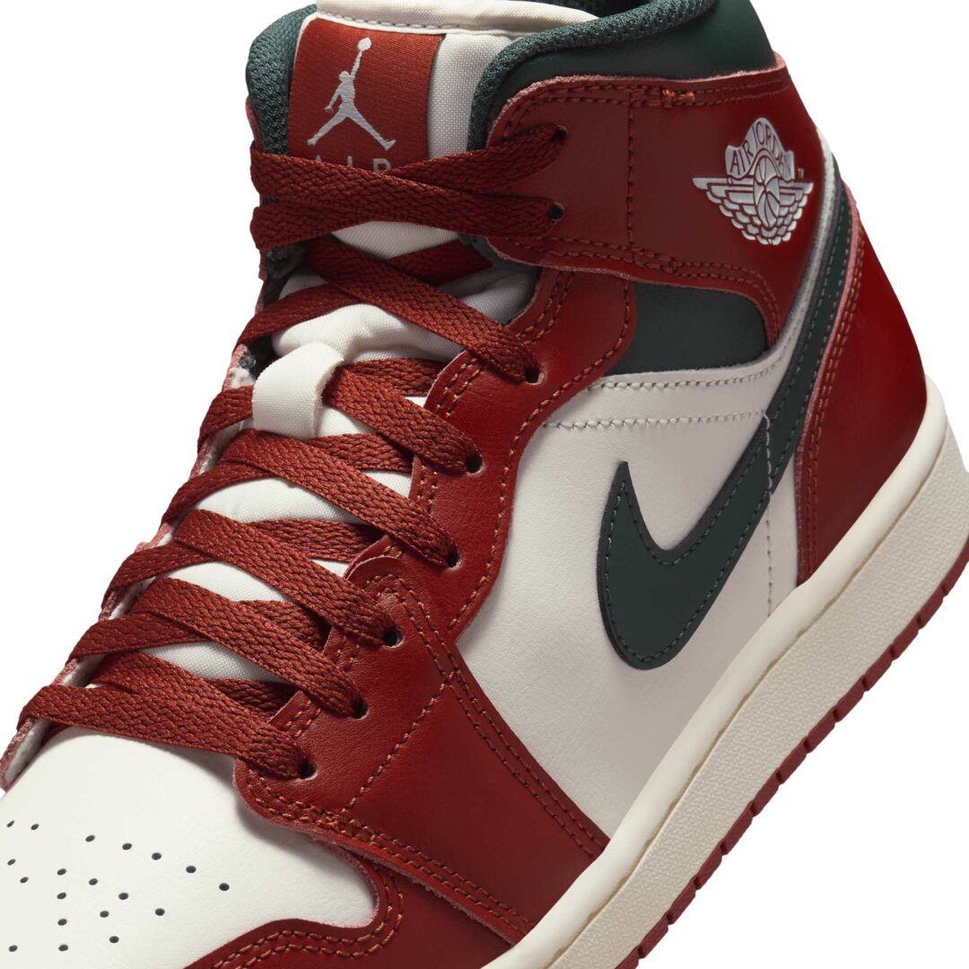 【2025年 発売予定】NIKE AIR JORDAN 1 MID “Redstone/Midnight Green” (ナイキ エア ジョーダン 1 ミッド “レッドストーン/ミッドナイトグリーン”) [DQ8426-105]