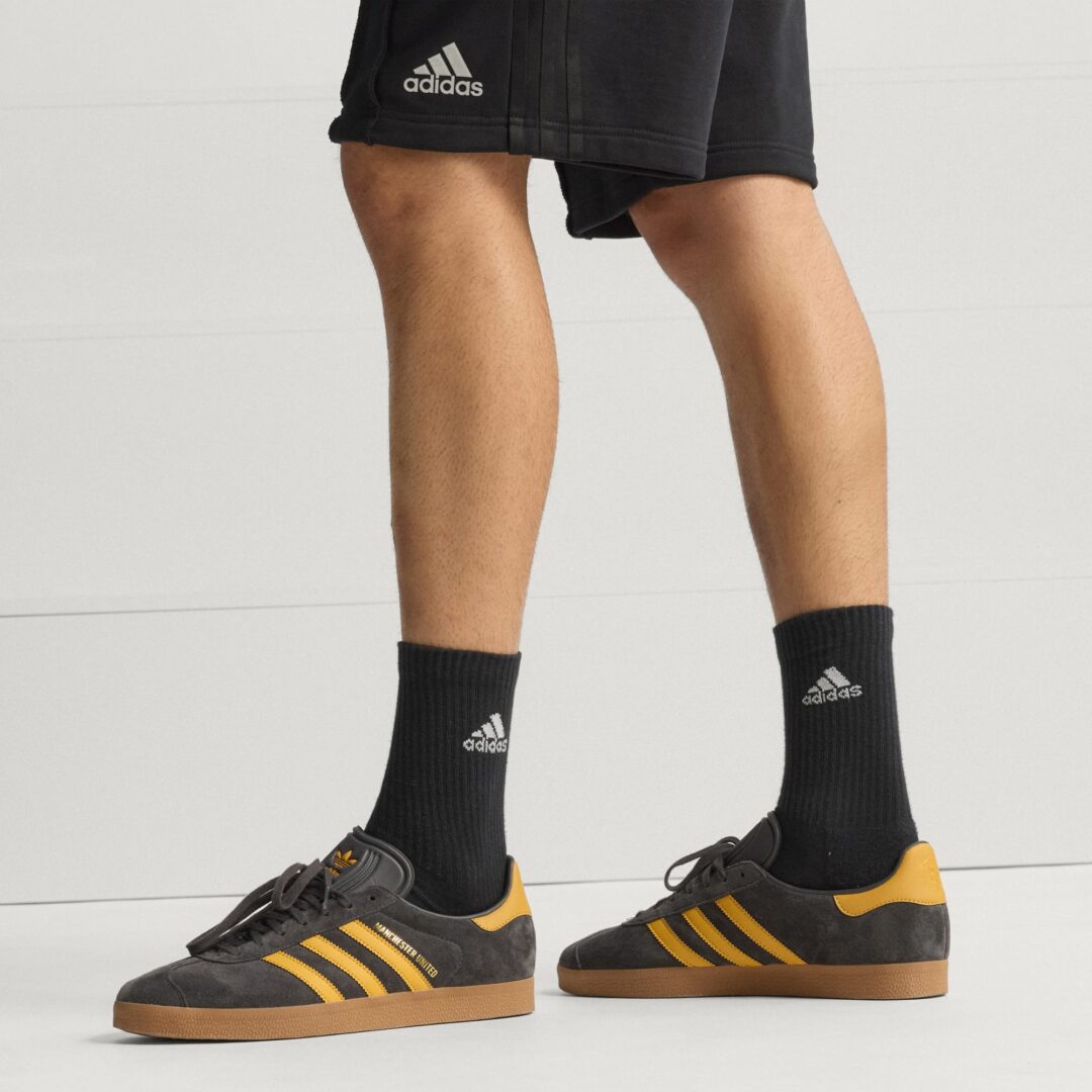 【2025年 8/8 発売予定】Manchester United × adidas Originals GAZELLE “2025-2026 Third Jersey” (マンチェスター・ユナイテッド アディダス オリジナルス サンバ “サードジャージ”) [JR1410]