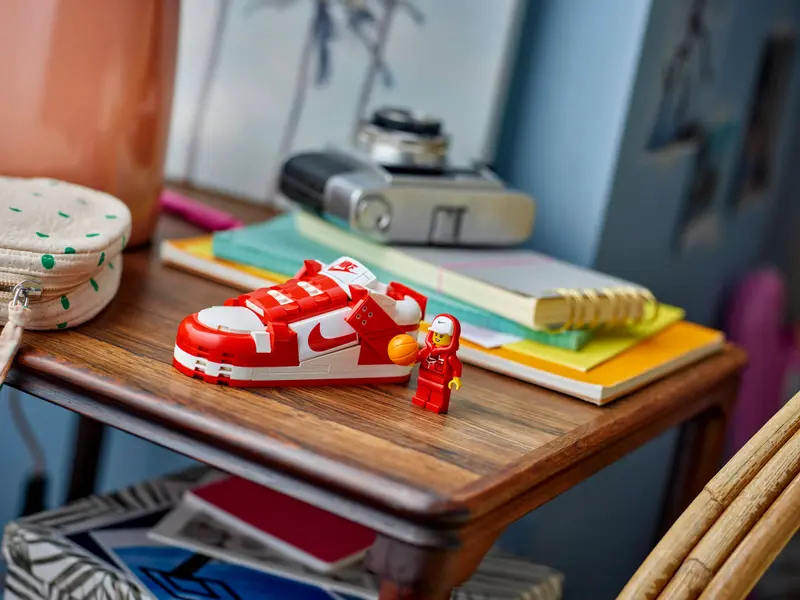 【国内 2025年 9/1 発売】NIKE × LEGO ブロックコラボ「Trickshot Set」 (ナイキ レゴ トリックショット セット) [LE1002-687/43021]