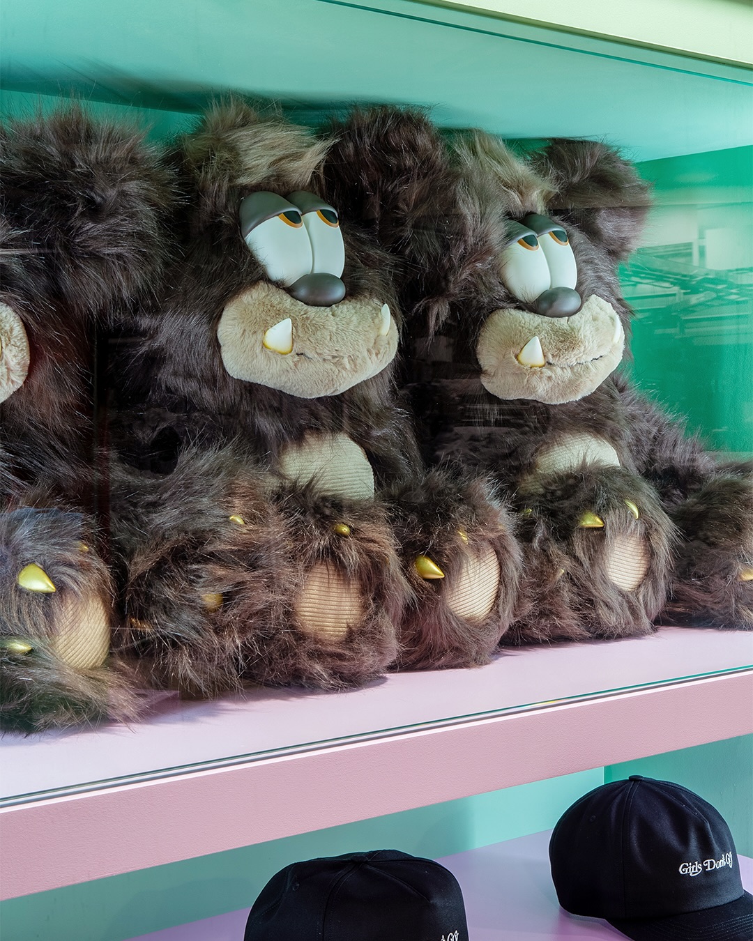 DOVER STREET MARKETにてVERDY’S GIFT SHOPが2025年 8/8 & 8/11 登場 (ドーバーストリートマーケット ヴェルディ ギフトショップ ガールズ ドント クライ ウェイステッド ユース)