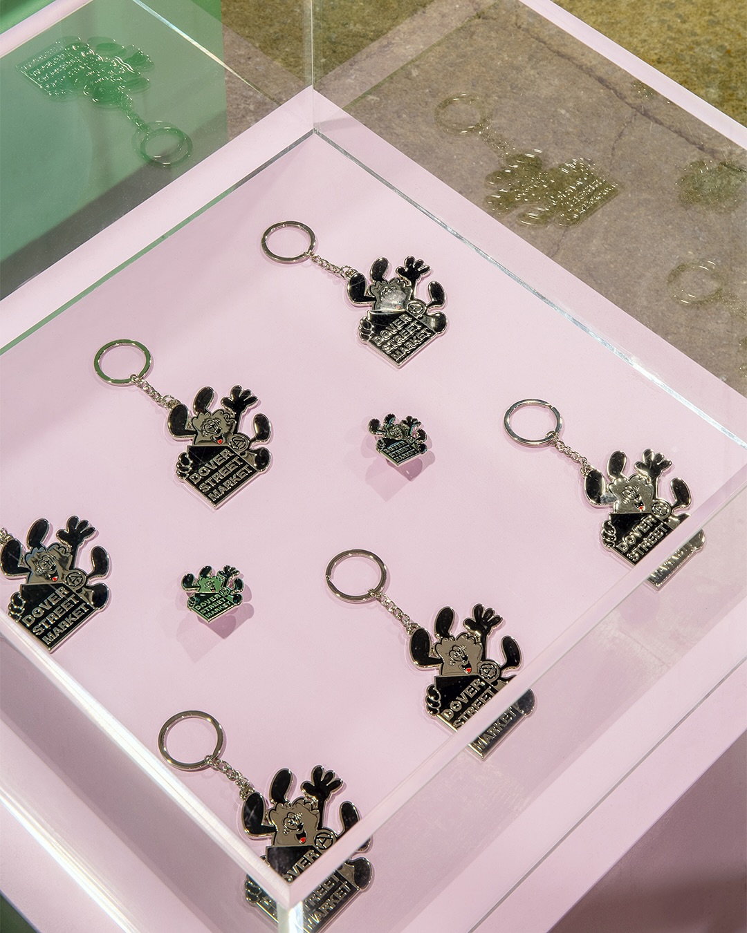 DOVER STREET MARKETにてVERDY’S GIFT SHOPが2025年 8/8 & 8/11 登場 (ドーバーストリートマーケット ヴェルディ ギフトショップ ガールズ ドント クライ ウェイステッド ユース)