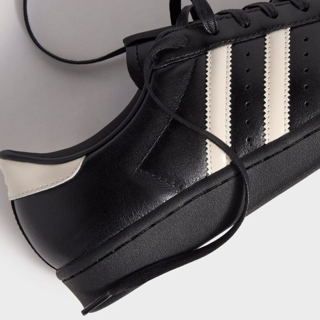 【2025年 8/28 発売予定】KITH × adidas Originals SUPERSTAR “Black Tie 2.0” (キス アディダス オリジナルス スーパースター “ブラックタイ”) [IH4565]