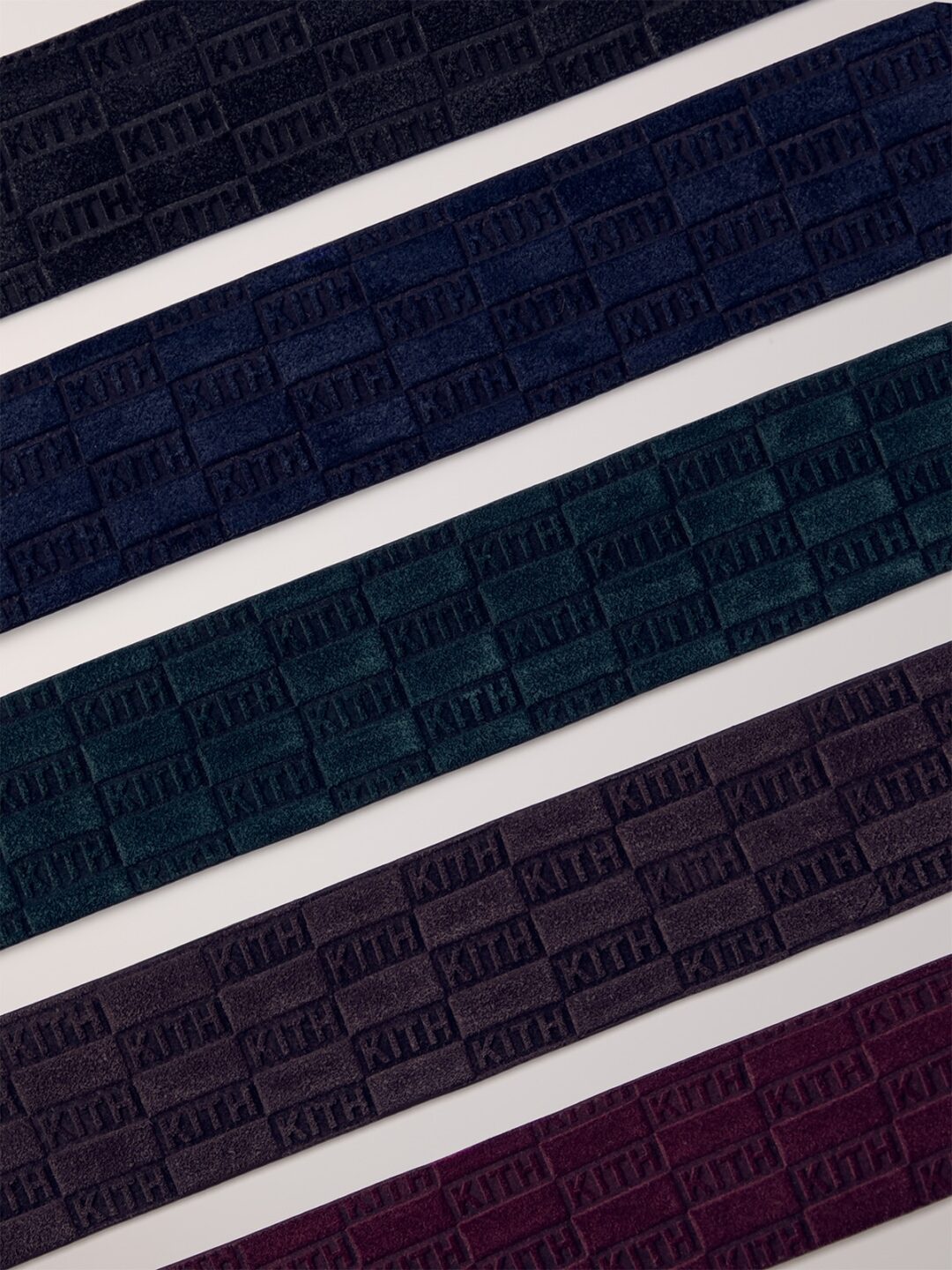 【Kith Suede Monogram】MONDAY PROGRAMが国内 2025年 8/18 発売 (キス マンデー プログラム)