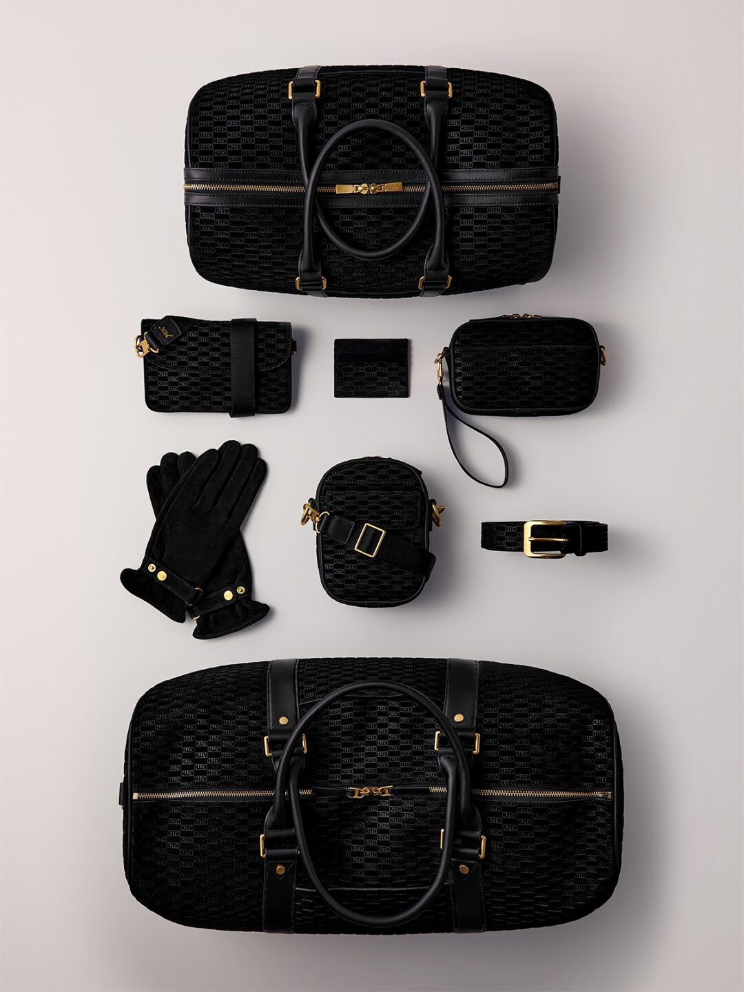 【Kith Suede Monogram】MONDAY PROGRAMが国内 2025年 8/18 発売 (キス マンデー プログラム)