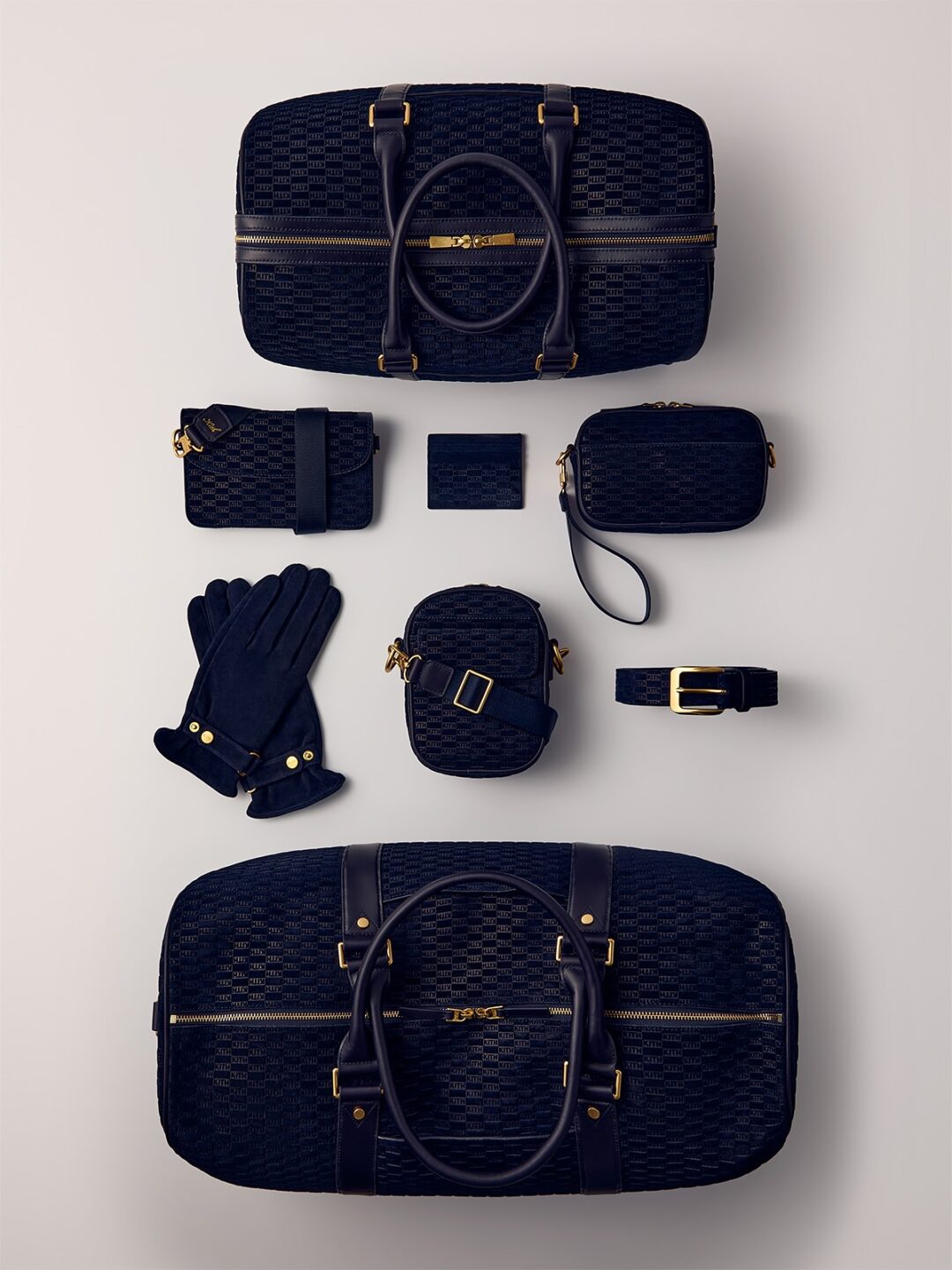 【Kith Suede Monogram】MONDAY PROGRAMが国内 2025年 8/18 発売 (キス マンデー プログラム)